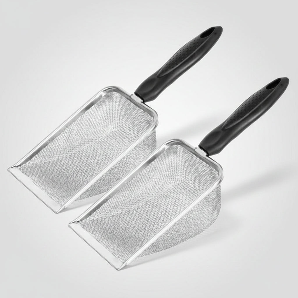 Giangarden SSC10 sand shovel on white background