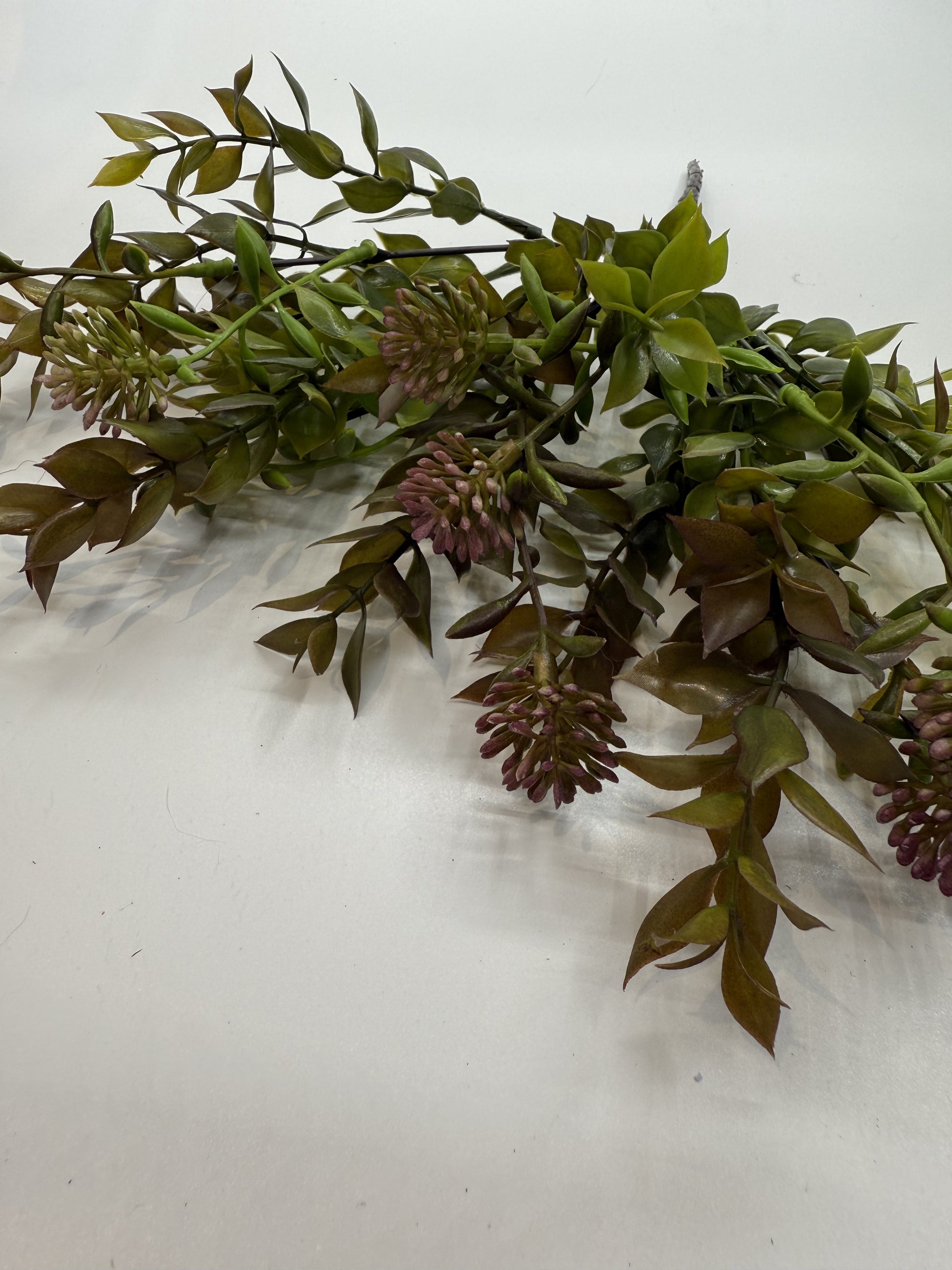 Realistic faux Glossy Abelia leaves, adding a vibrant touch to reptile enclosures